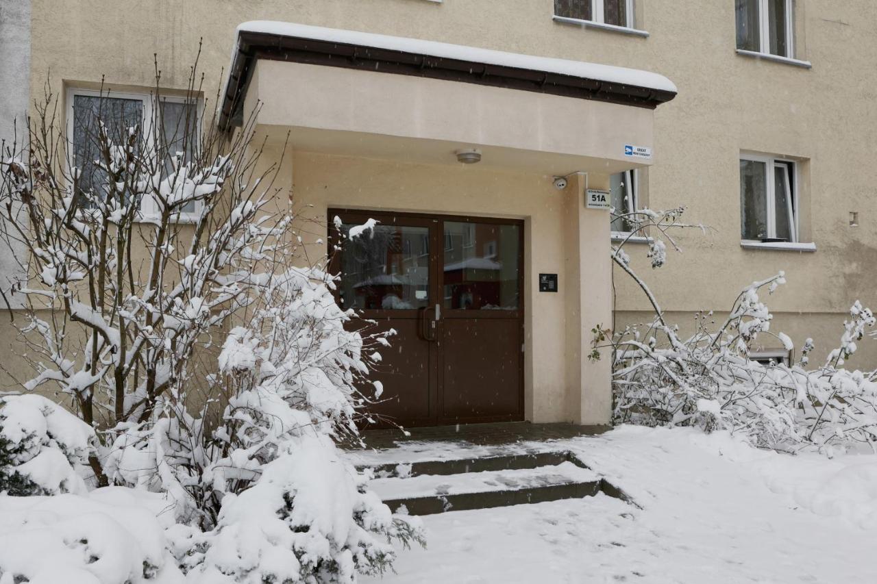 Grota Roweckiego Ruczaj Cracow By Renters Apartment *