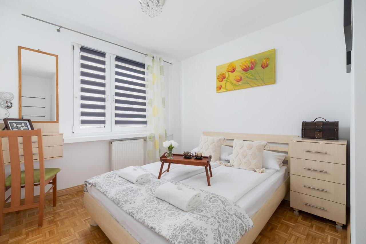 Grota Roweckiego Ruczaj Cracow By Renters Apartment Krakow